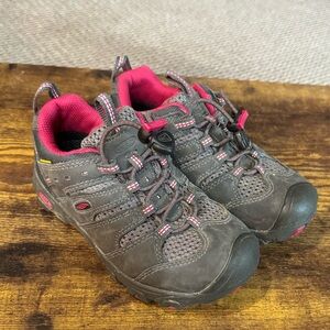 Keen girls hiking sneakers, size 12, gray and pink